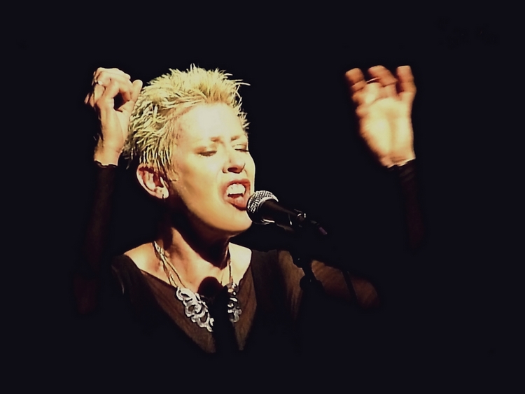 Hazel O'Connor - Edinburgh Evening News 20th August